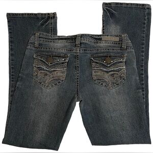 Wallflower Jeans The Legendary Bootcut  11 - length 31